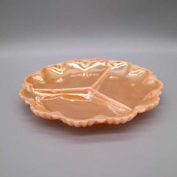 Vintage Anchor Hocking Fire King Peach Lustre Divided Relish Tray Dish Scallope - Picture 1 of 6